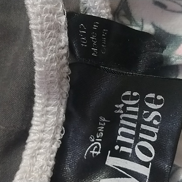 EUC Minnie Mouse blouse - Picture 2 of 3